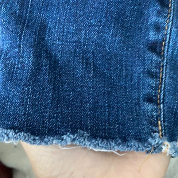 AG distressed legging ankle jeans! - Picture 9 of 16